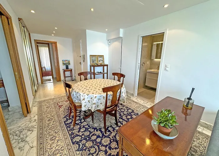 Panoramic Sea View Promenade Apartment Nice